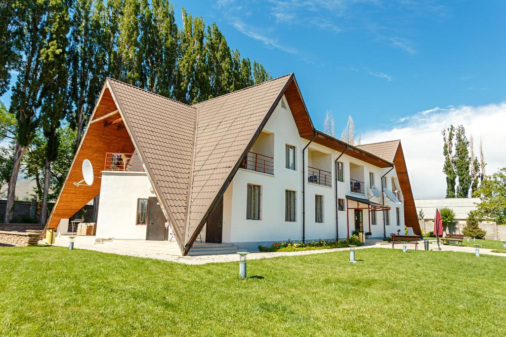 Dolinnka Hotel Cholpon-Ata Luaran gambar